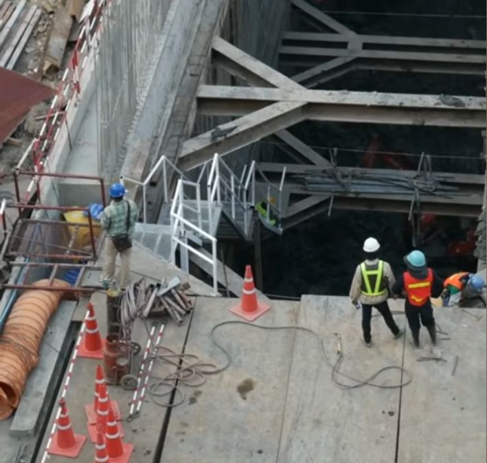 浇完混凝土该怎么浇水养护，5 大关键